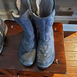 Women's 7 1/2 Columbia Boots